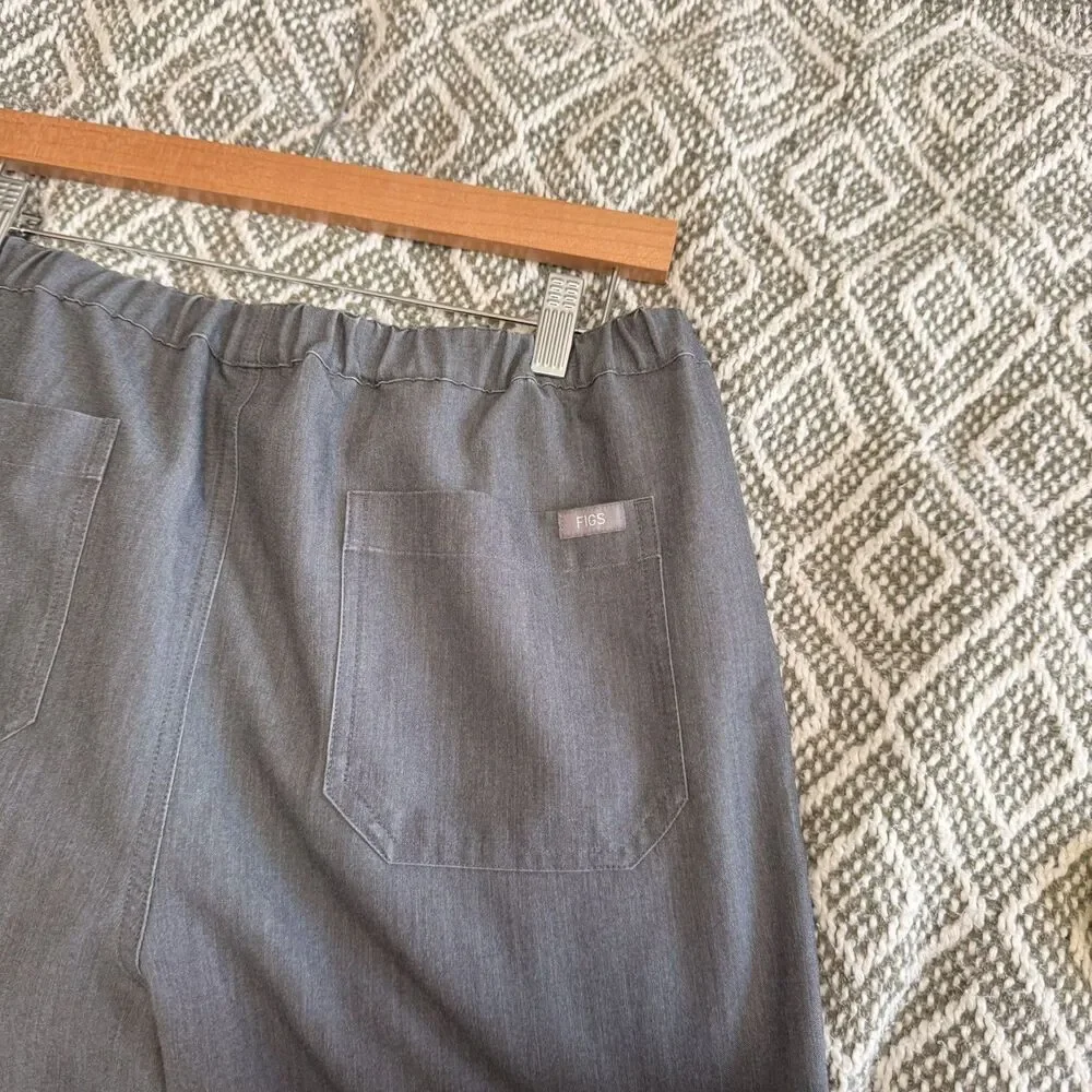 Figs Medical Scrubs Set Technical top and Pisco straight leg pant graphite
